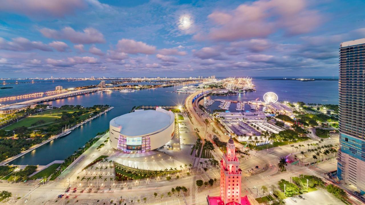 Global Luxury Suites Miami Worldcenter Buitenkant foto
