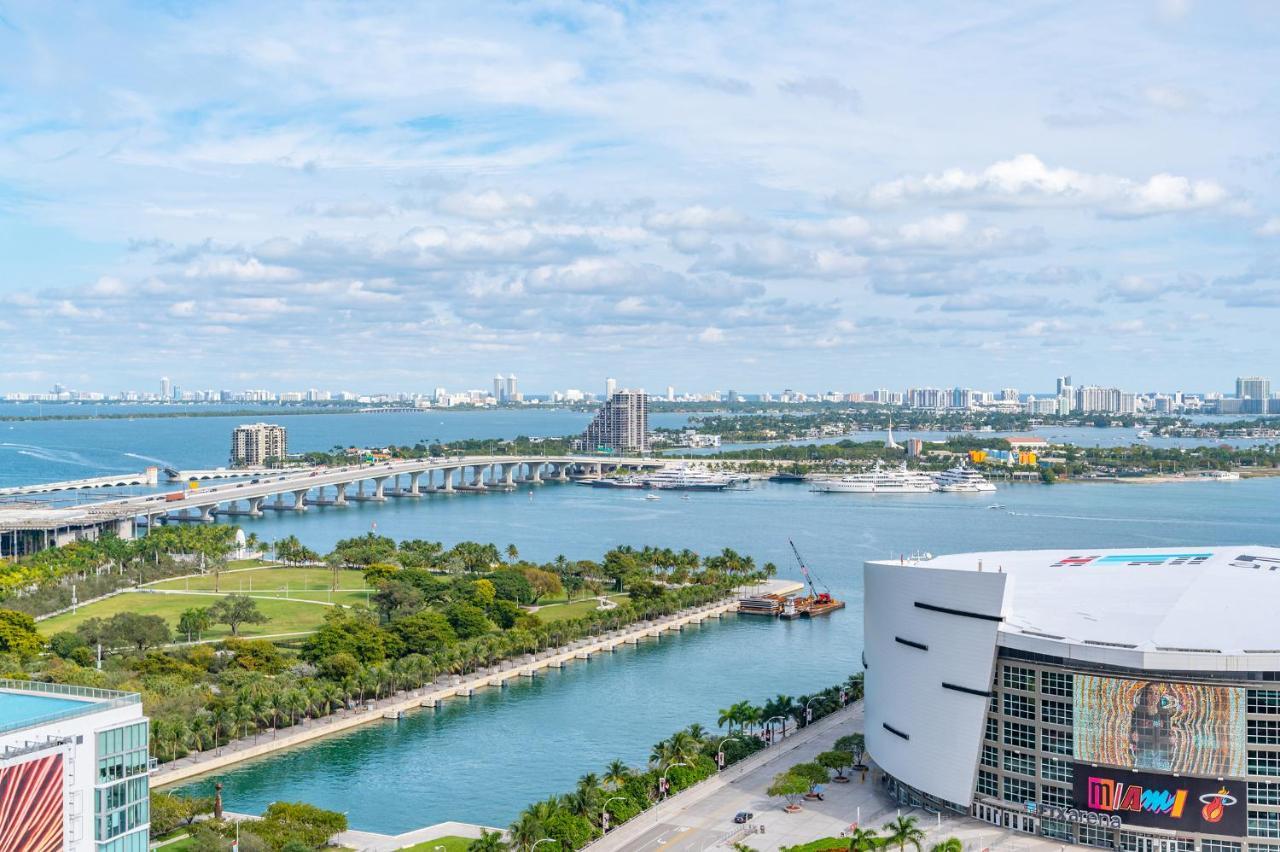 Global Luxury Suites Miami Worldcenter Buitenkant foto