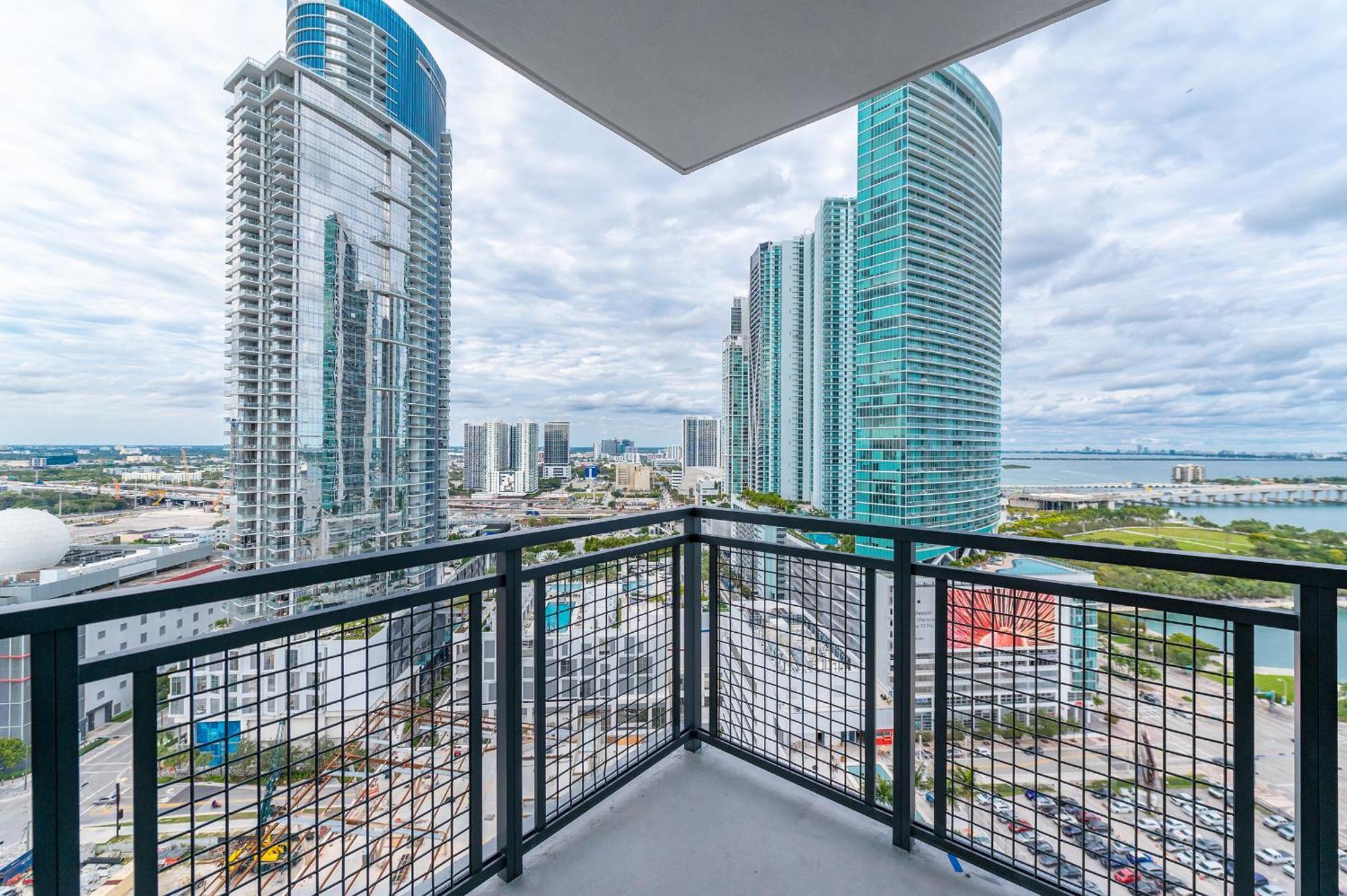 Global Luxury Suites Miami Worldcenter Kamer foto